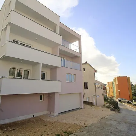 Apartment Obitelj Vuletic