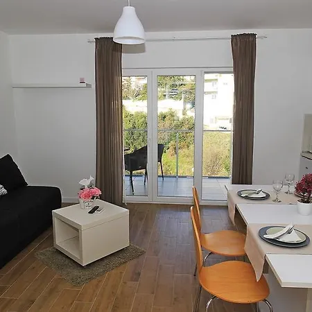 Obitelj Vuletic Apartment Makarska