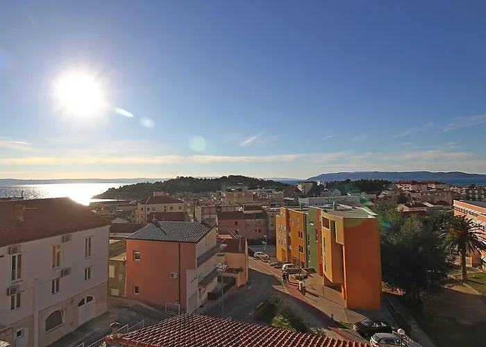 Obitelj Vuletic Apartment Makarska