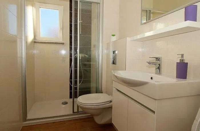 Obitelj Vuletic Apartment Makarska