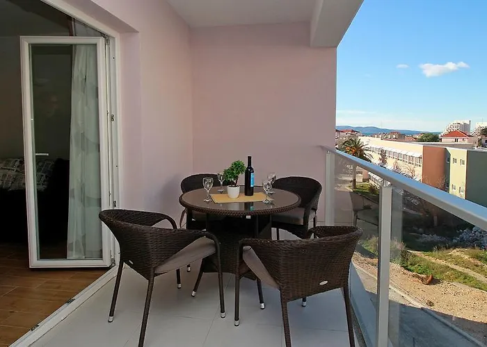 Apartment Obitelj Vuletic *