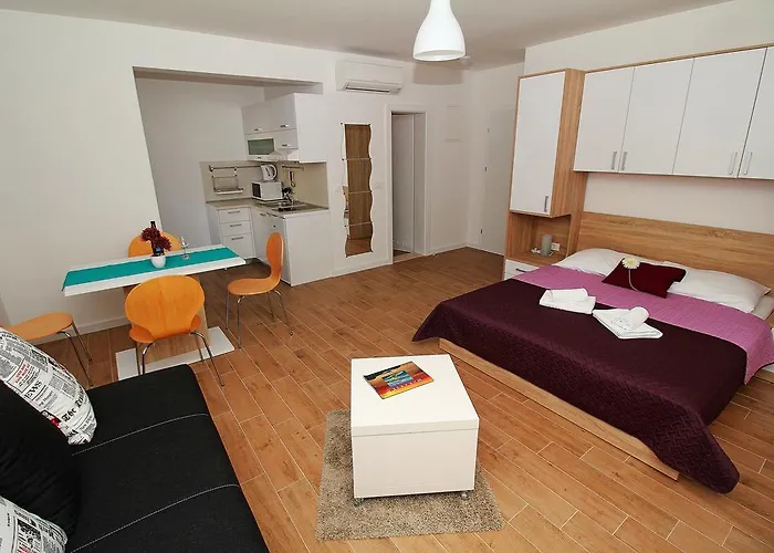 Obitelj Vuletic Makarska