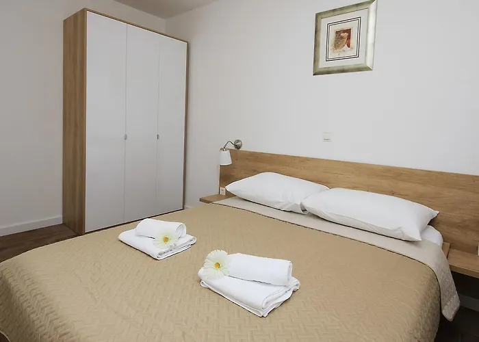 Obitelj Vuletic Daire Makarska